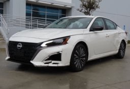 2026 Nissan Altima SV - Thumbnail 4