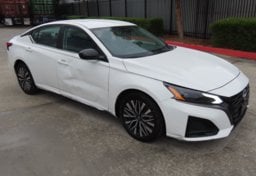 2026 Nissan Altima SV - Thumbnail 1