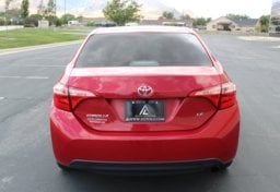 2018 Toyota Corolla - Thumbnail 12