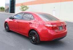 2018 Toyota Corolla - Thumbnail 9