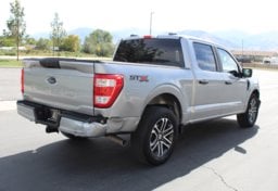 2022 Ford F-150 STX - Thumbnail 8