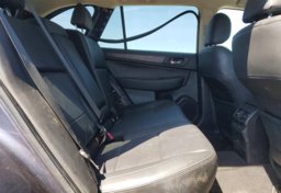 2015 Subaru Outback - Thumbnail 10