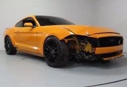 2019 Ford Mustang Premium - Thumbnail 4