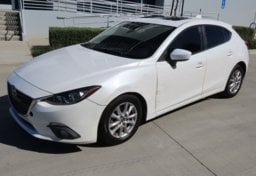 2016 Mazda Mazda3 i Grand Touring - Thumbnail 2