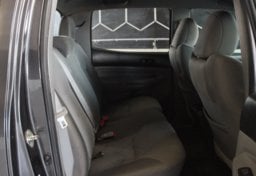 2015 Toyota Tacoma 4WD V6 - Thumbnail 31