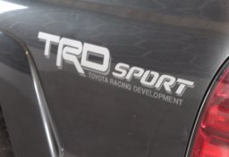 2015 Toyota Tacoma 4WD V6 - Thumbnail 17