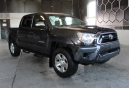 2015 Toyota Tacoma 4WD V6 - Thumbnail 1