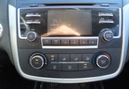 2017 Nissan Altima SR - Thumbnail 23