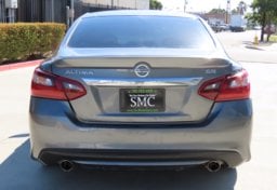 2017 Nissan Altima SR - Thumbnail 11