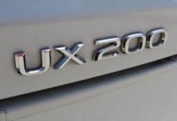 2019 Lexus UX 200 F Sport - Thumbnail 16