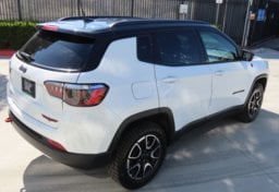 2026 Jeep Compass Trailhawk - Thumbnail 7