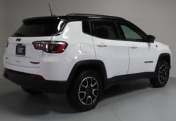 2026 Jeep Compass Trailhawk - Thumbnail 10
