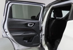 2026 Jeep Compass Trailhawk - Thumbnail 21