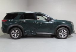 2025 Nissan Pathfinder SL - Thumbnail 18