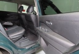 2025 Nissan Pathfinder SL - Thumbnail 29