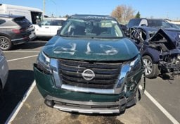 2025 Nissan Pathfinder - Thumbnail 3