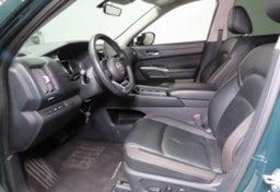 2025 Nissan Pathfinder SL - Thumbnail 25