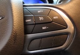 2021 Chrysler 300 Touring - Thumbnail 32