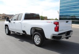 2022 Chevrolet Silverado 2500HD 4x4 - Thumbnail 9