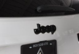 2019 Jeep Grand Cherokee 4x4 - Thumbnail 24