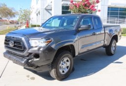 2022 Toyota Tacoma - Thumbnail 3