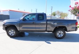 2022 Toyota Tacoma - Thumbnail 6