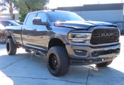 2022 Ram 2500 Laramie - Thumbnail 4
