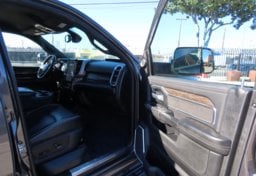 2022 Ram 2500 Laramie - Thumbnail 31