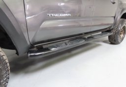 2018 Toyota Tacoma TRD Off-Road - Thumbnail 17