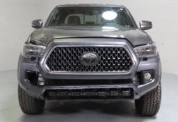 2018 Toyota Tacoma TRD Off-Road - Thumbnail 10