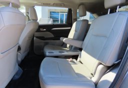 2018 Toyota Highlander XLE AWD - Thumbnail 28