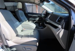 2018 Toyota Highlander XLE AWD - Thumbnail 23