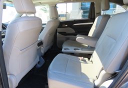 2018 Toyota Highlander XLE AWD - Thumbnail 27