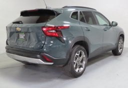 2025 Chevrolet Trax LT - Thumbnail 7