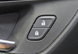 2025 Chevrolet Trax LT - Thumbnail 27