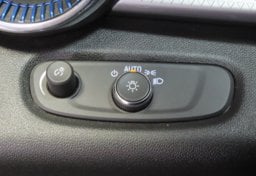 2025 Chevrolet Trax LT - Thumbnail 26