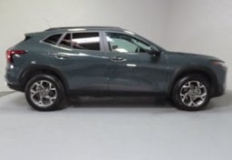 2025 Chevrolet Trax LT - Thumbnail 5