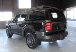2025 Toyota Land Cruiser - Thumbnail 8