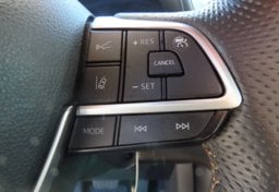 2025 Toyota Sienna Woodland Edition - Thumbnail 25