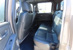 2022 Nissan Frontier PRO-X - Thumbnail 31