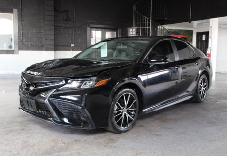 Picture of 2023 Toyota Camry SE