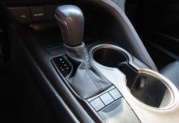 2023 Toyota Camry SE - Thumbnail 16