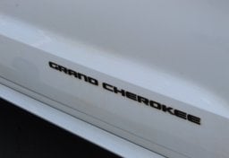 2015 Jeep Grand Cherokee - Thumbnail 29