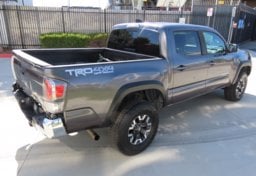 2021 Toyota Tacoma TRD Off-Road - Thumbnail 9