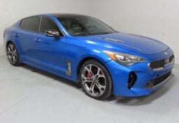 2018 Kia Stinger GT2 - Thumbnail 1