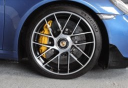 2018 Porsche 911 Turbo AWD - Thumbnail 21