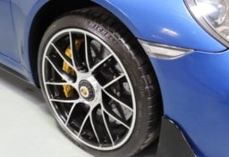 2018 Porsche 911 Turbo S - Thumbnail 20