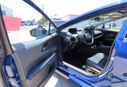 2026 Toyota Prius Limited - Thumbnail 19