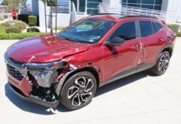 2024 Chevrolet Trax RS - Thumbnail 2