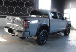 2024 Nissan Frontier  PRO-4X - Thumbnail 6